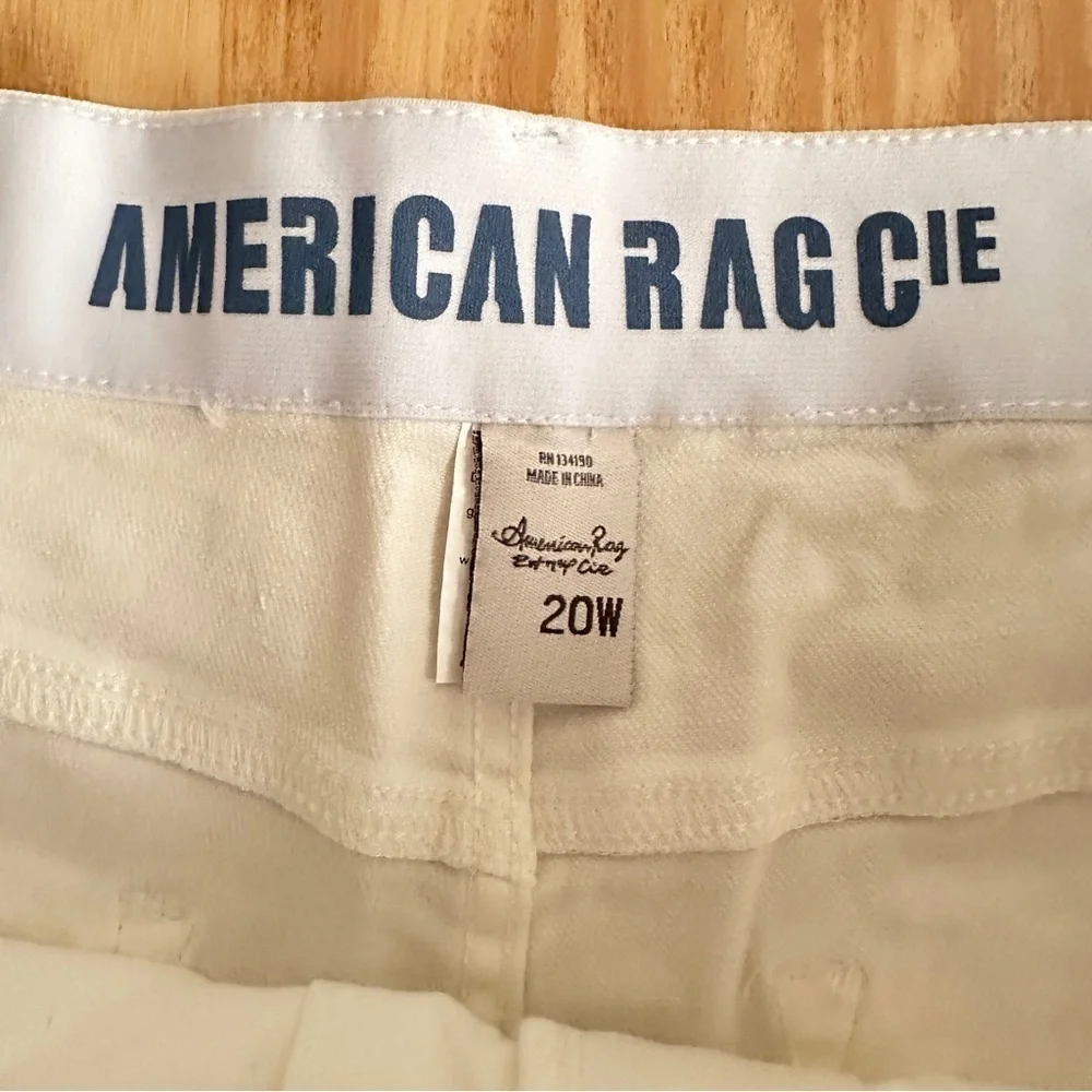 American Rag Women's High Rise White Shorts